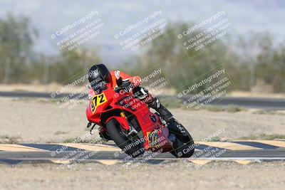 media/Nov-16-2025-Race Pace (Sun) [[8c5fa54630]]/Verified Riders/2-Turn 7 (945am)/